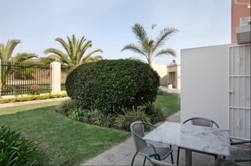 Vetho 1 Apartments Or Tambo Airport Johannesburg Bagian luar foto